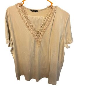 Cream V-Neck PJ SET. 2X